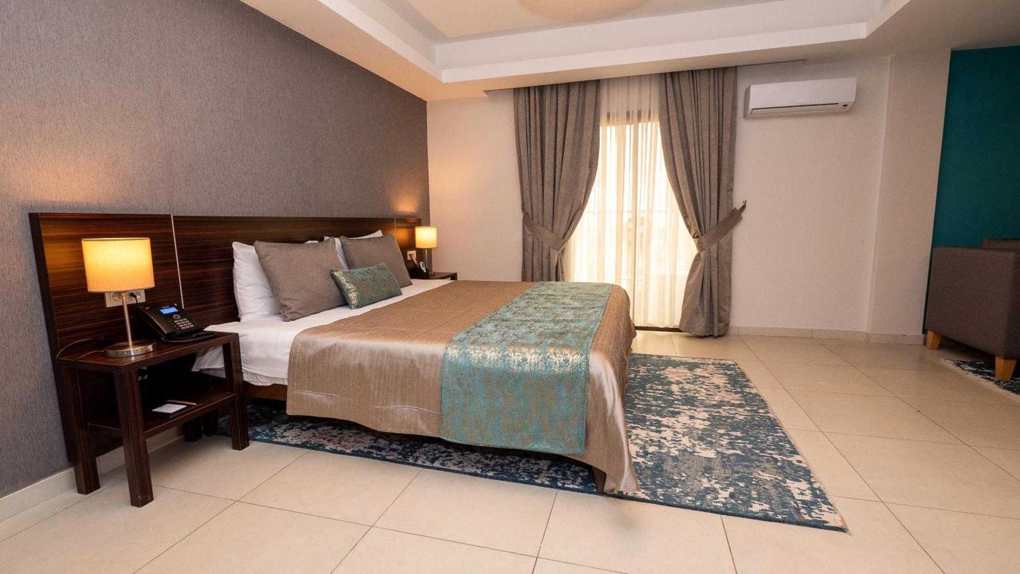 קונאקרי Souare Premium Hotel מראה חיצוני תמונה